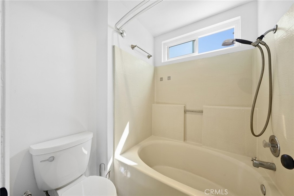 7081 Woodbury Court Property Photo 27