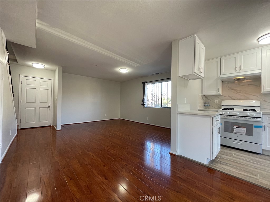 225 N Marguerita A Property Photo 2