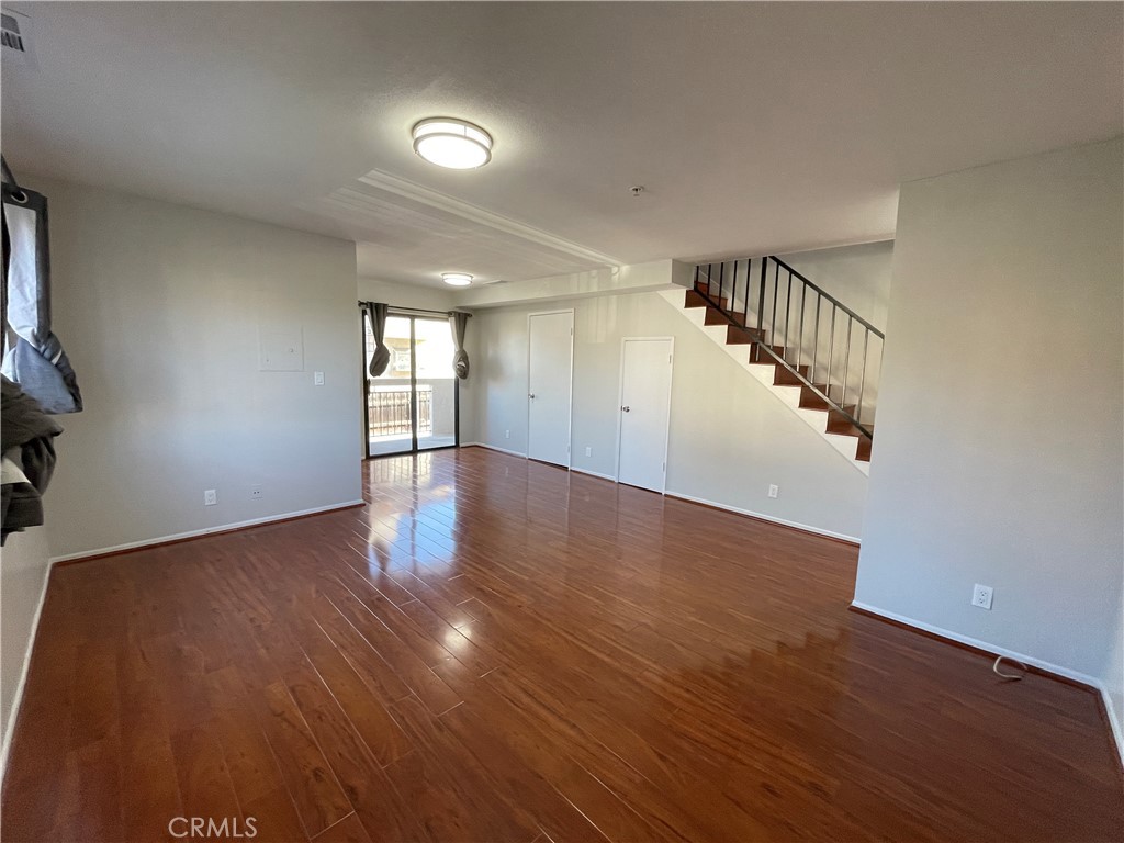225 N Marguerita A Property Photo 3