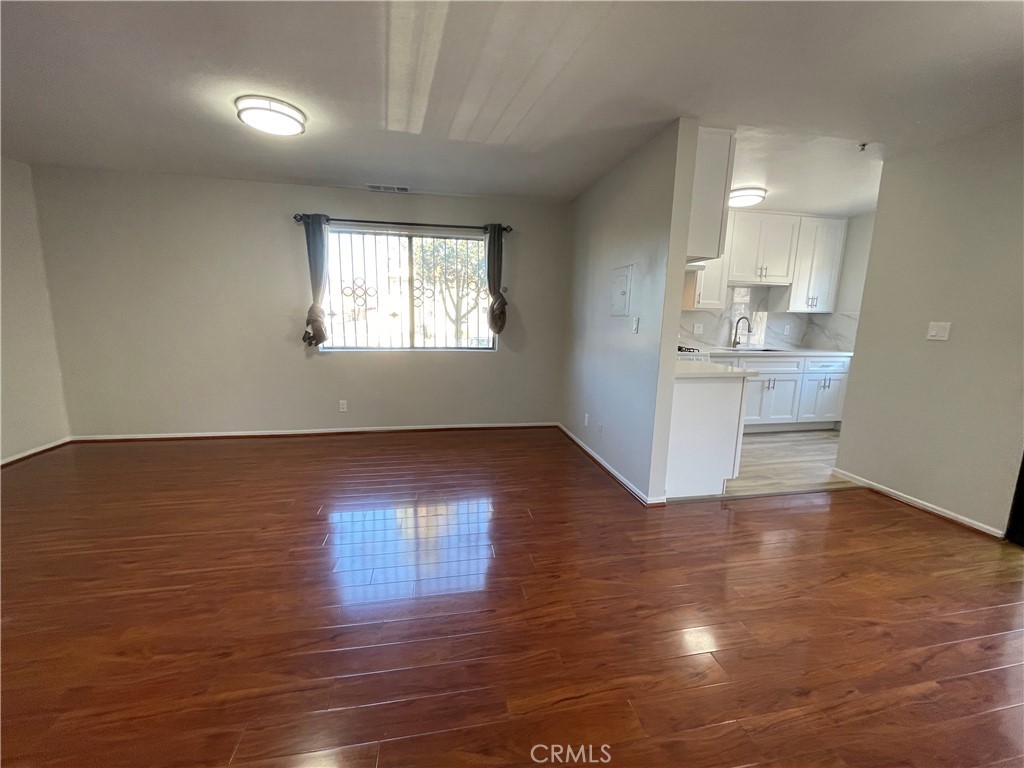 225 N Marguerita A Property Photo 4