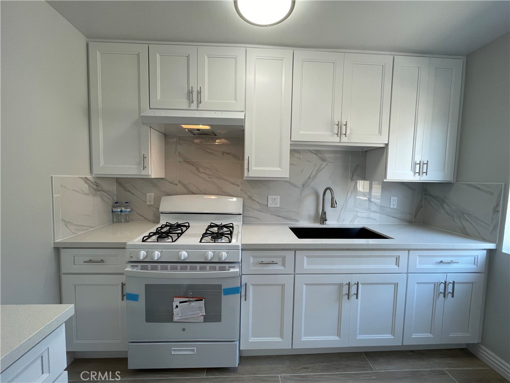 225 N Marguerita A Property Photo 7