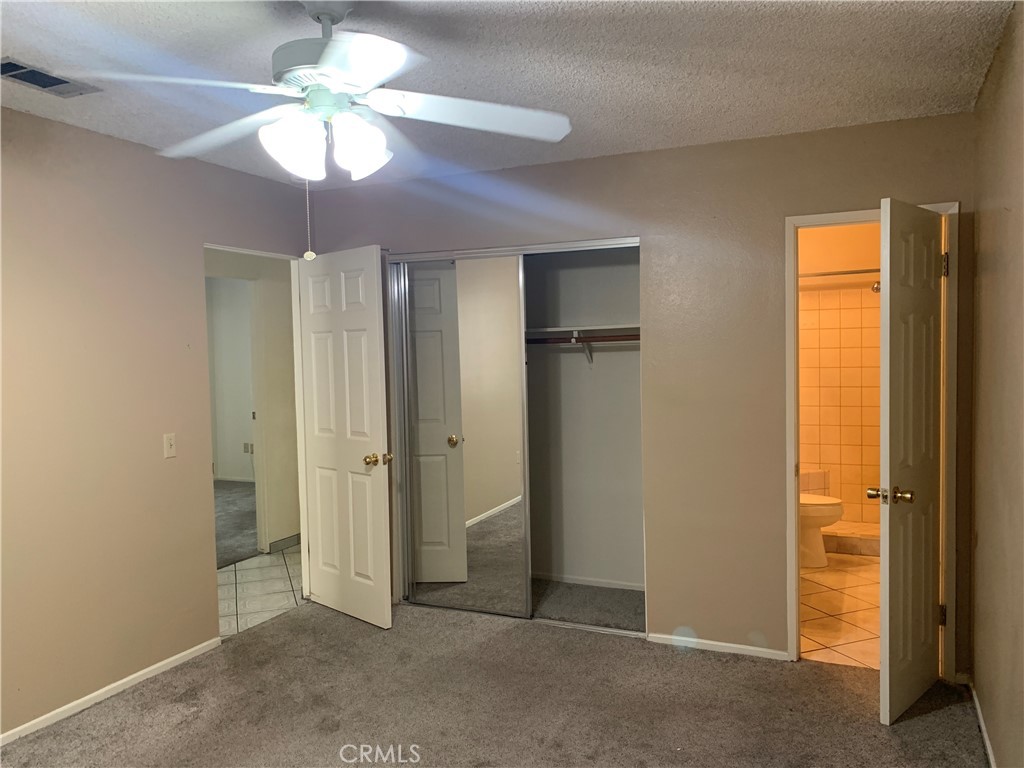 1424 Lynwood Way Property Photo 6