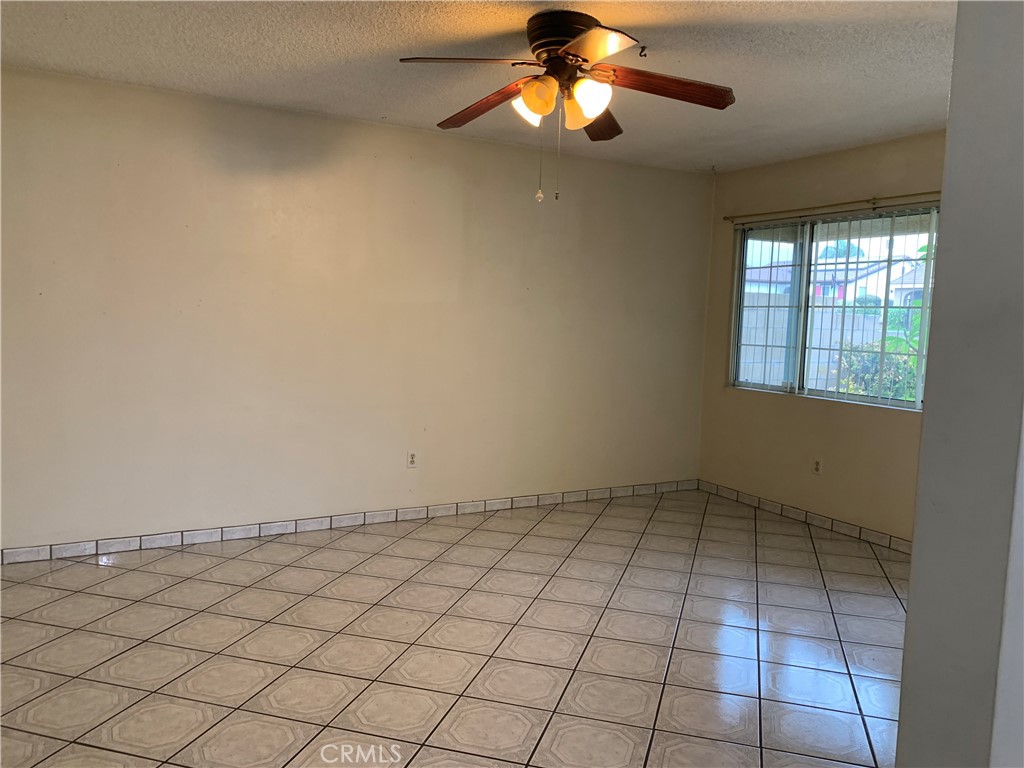 1424 Lynwood Way Property Photo 7