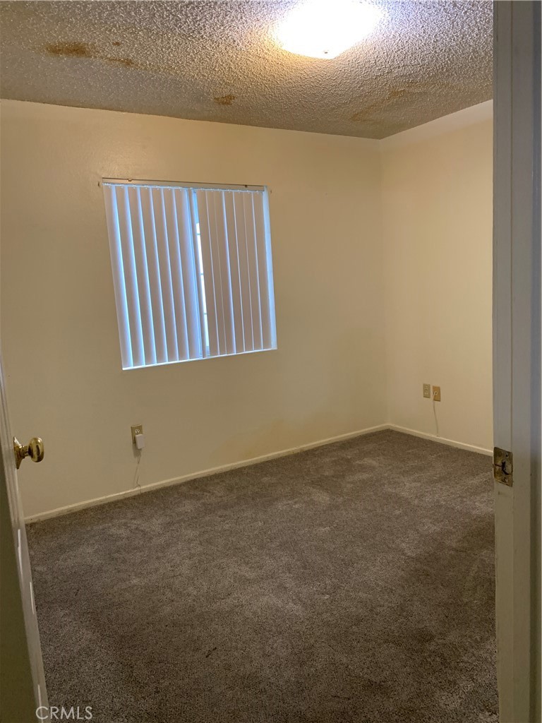 1424 Lynwood Way Property Photo 10