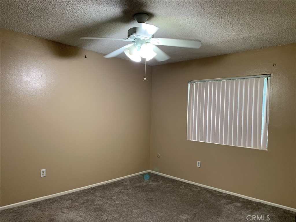 1424 Lynwood Way Property Photo 11