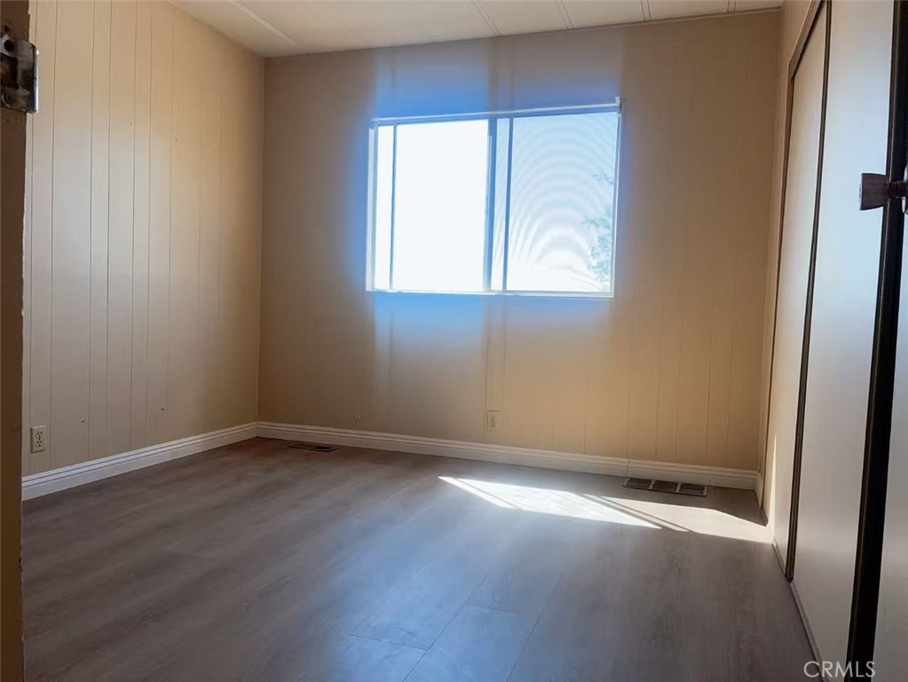 37541 Hill Street Property Photo 11