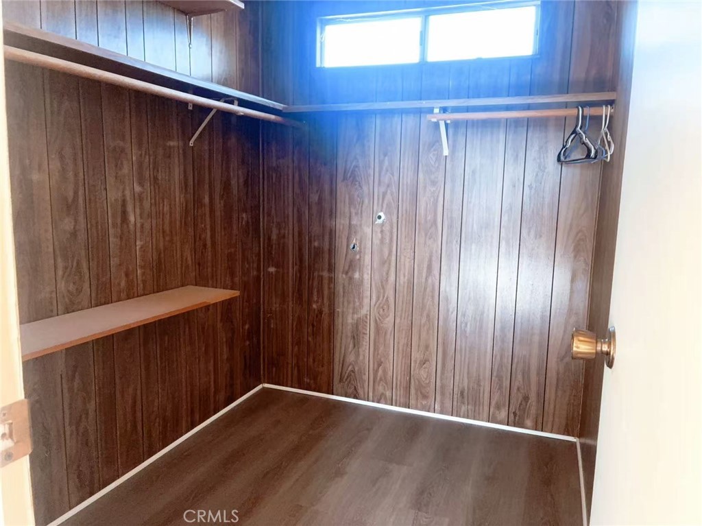 37541 Hill Street Property Photo 12