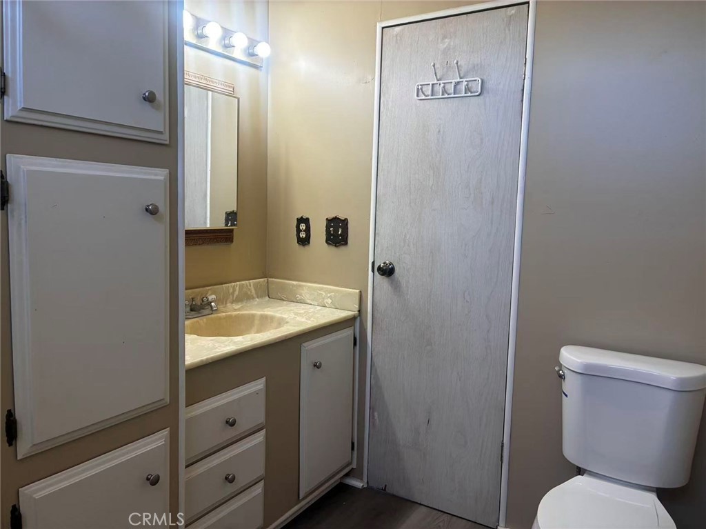 37541 Hill Street Property Photo 13