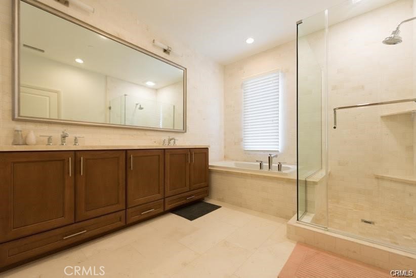 61 Stetson Property Photo 4