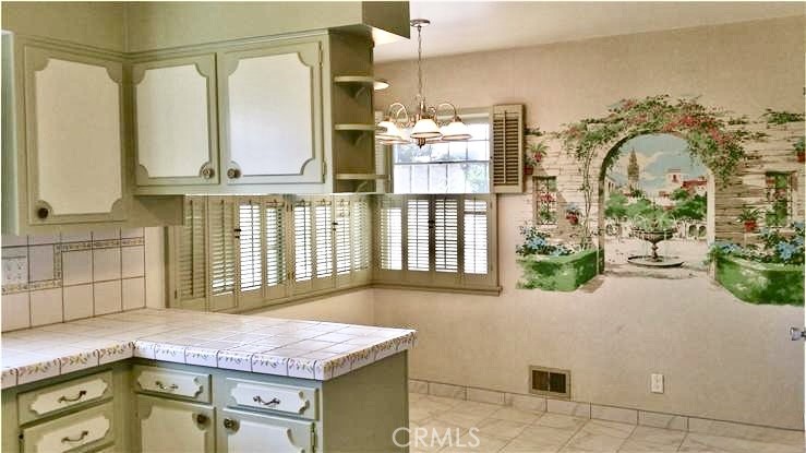 605 N Story Property Photo 9