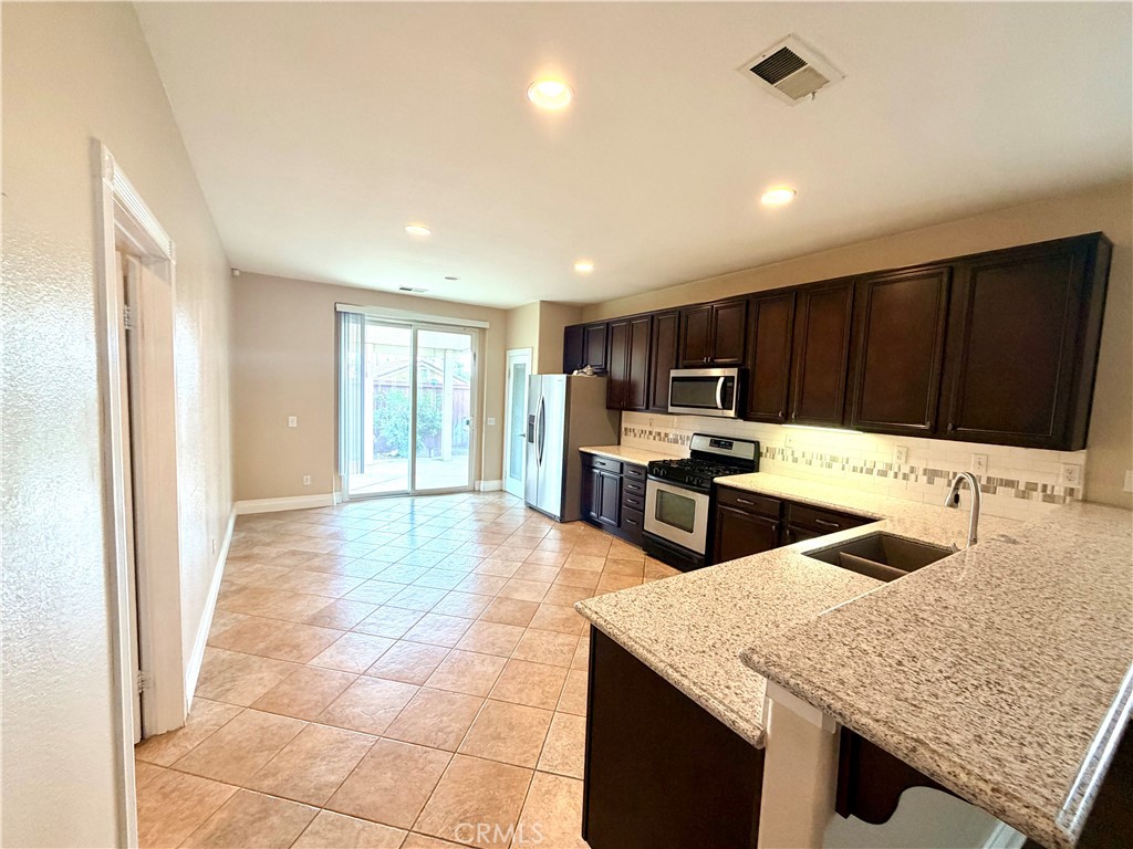 11853 Potomac Court Property Photo 10
