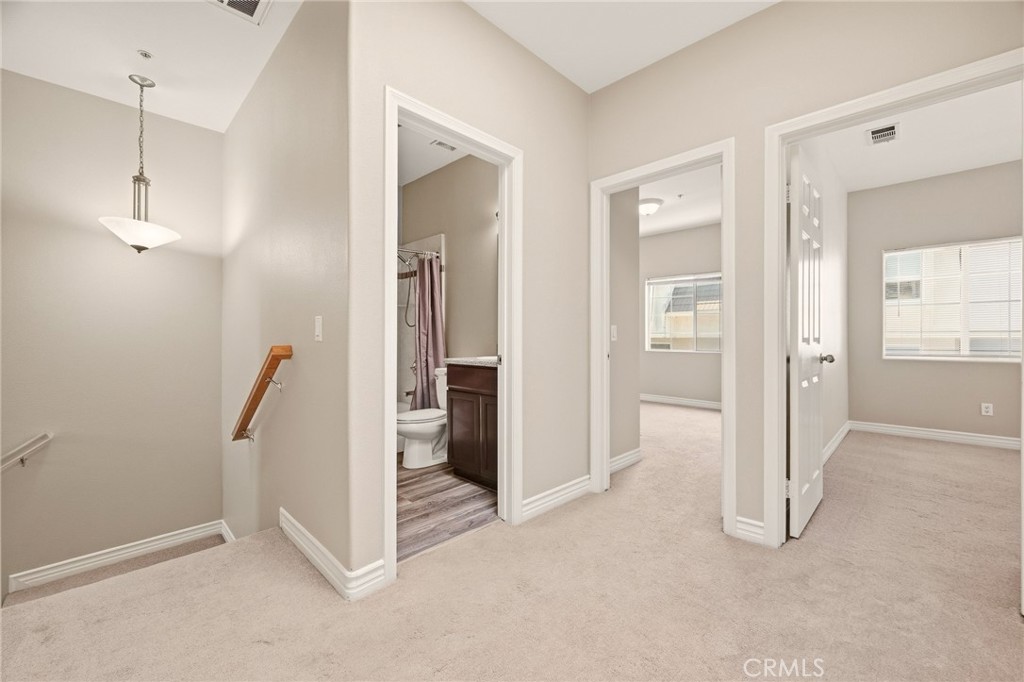 1115 Fairview B Property Photo 12