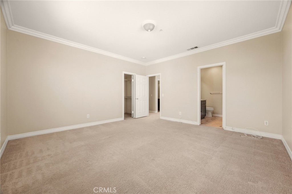 1115 Fairview B Property Photo 16