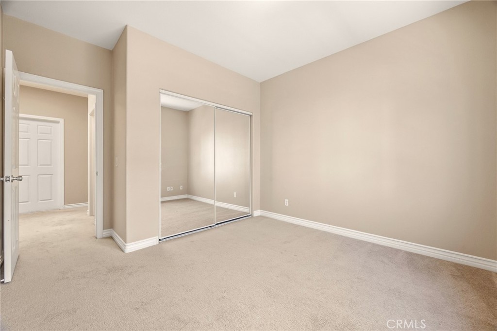 1115 Fairview B Property Photo 21