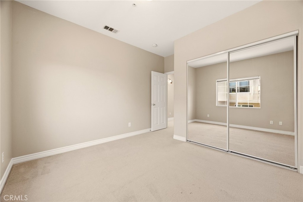 1115 Fairview B Property Photo 22