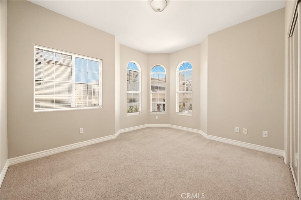 1115 Fairview B Property Photo 23