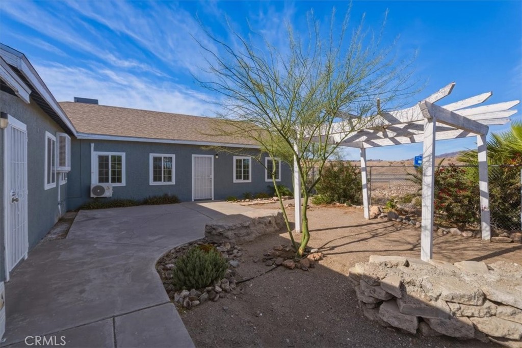 801 Valley Property Photo 4
