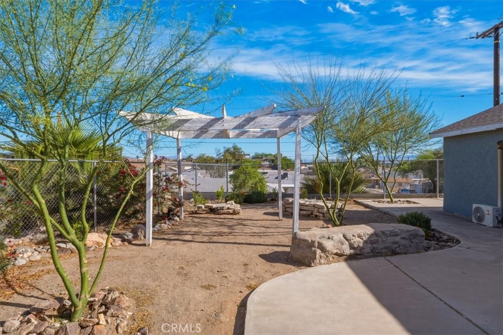 801 Valley Property Photo 5