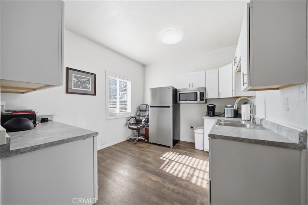 801 Valley Property Photo 16