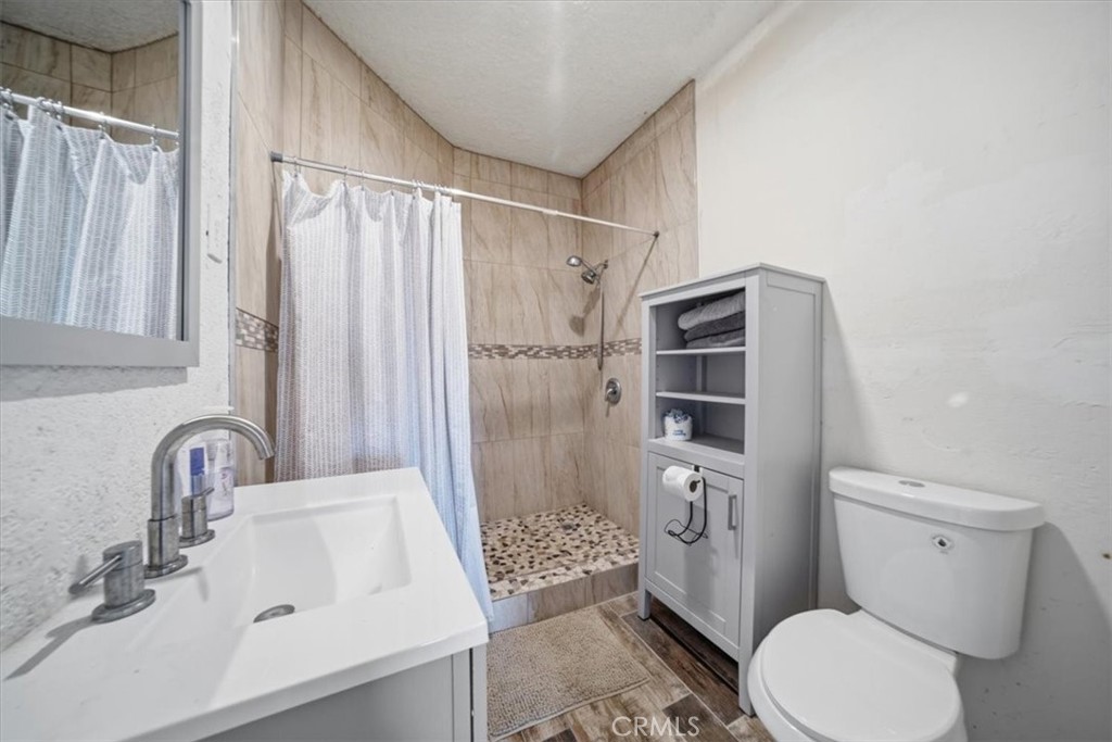 801 Valley Property Photo 27