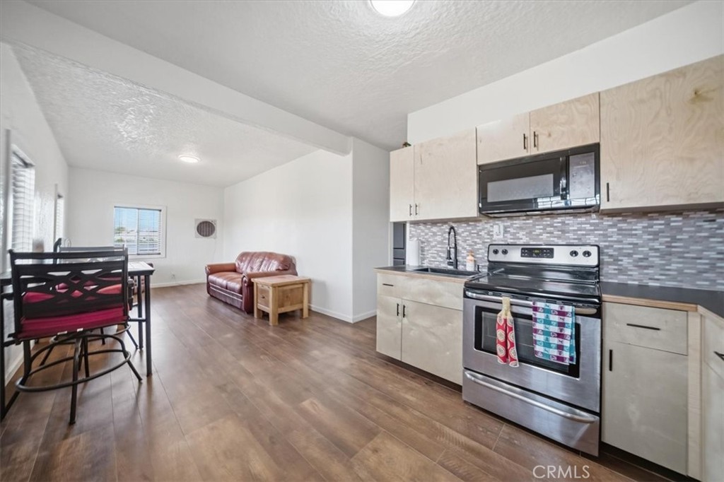 801 Valley Property Photo 31