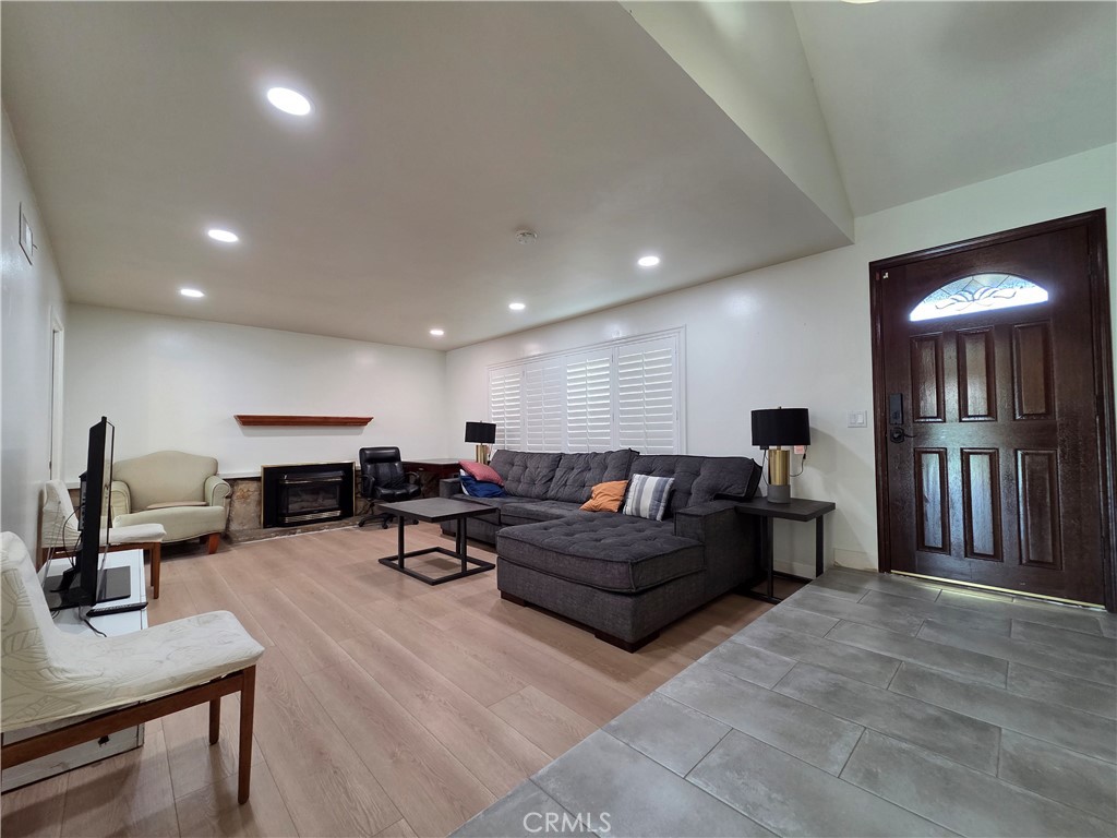 17114 Ridge Park Drive Property Photo 5