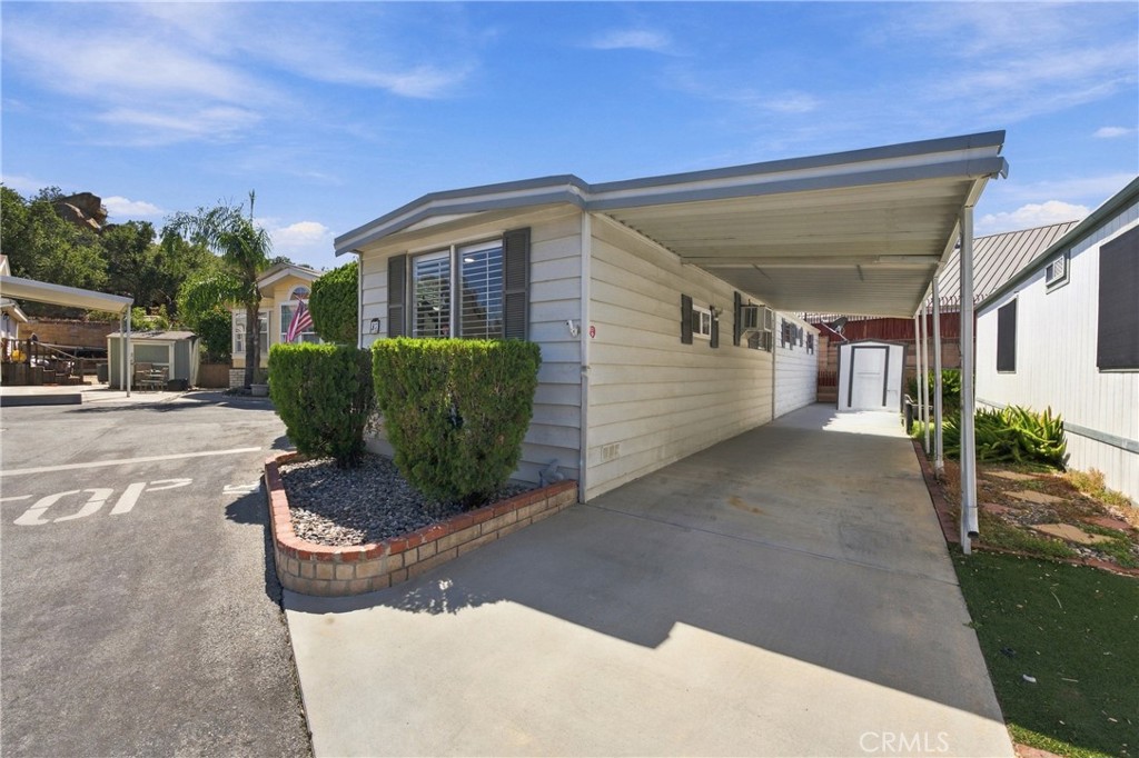 11401 Topanga Canyon Blvd 37 Property Photo 2