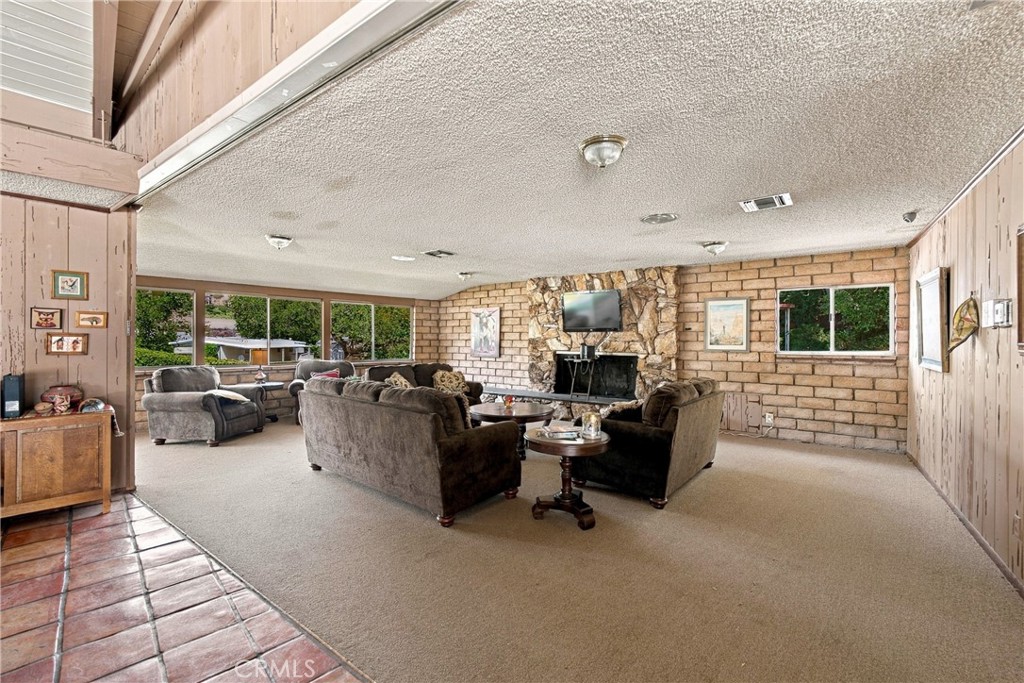 11401 Topanga Canyon Blvd 37 Property Photo 40