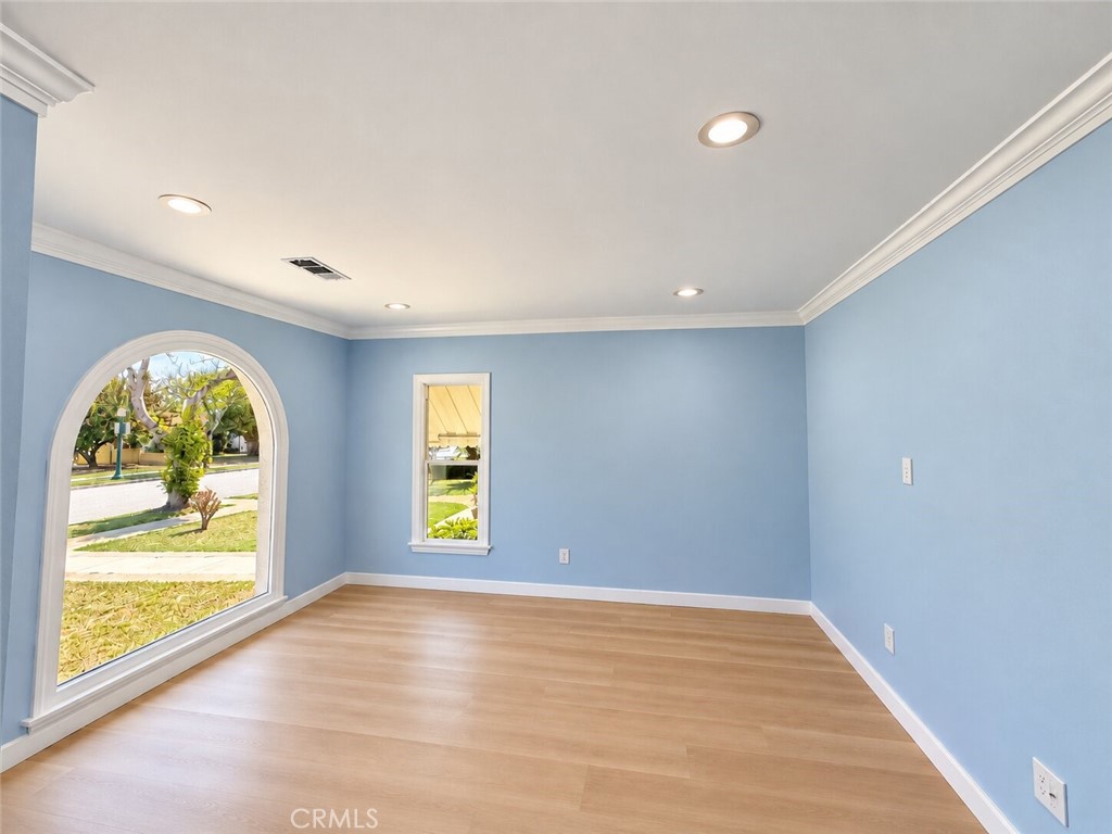 1833 S Chapel Property Photo 7