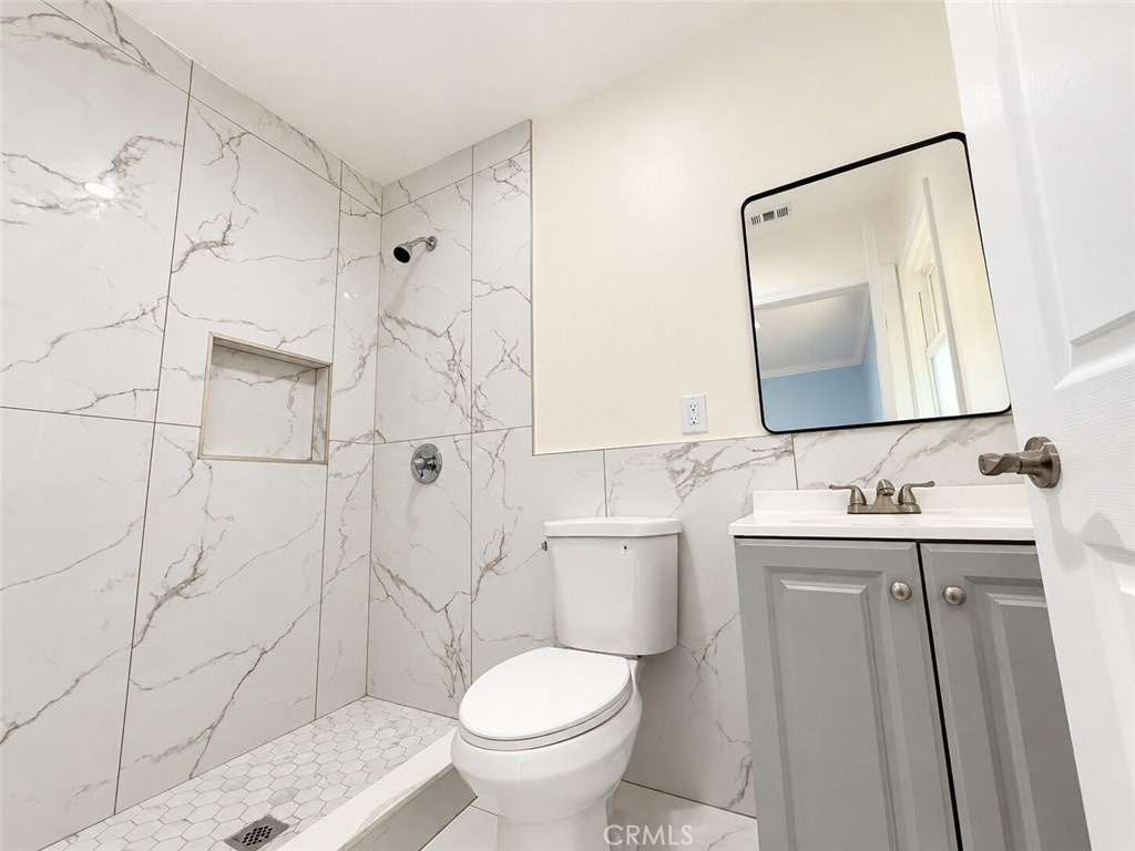 1833 S Chapel Property Photo 15