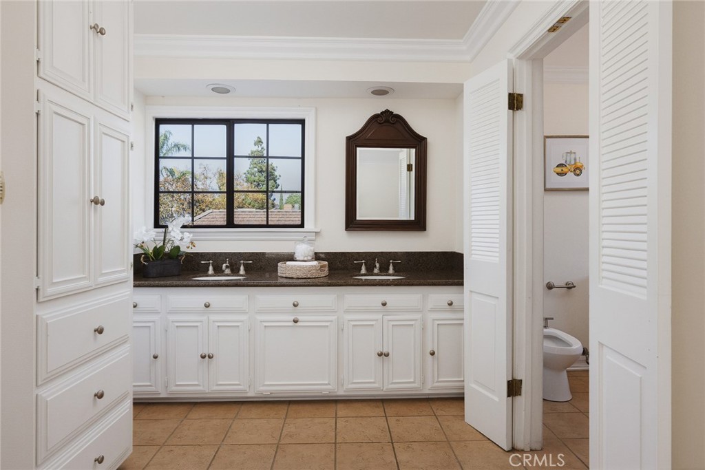2330 Lorain Road Property Photo 24