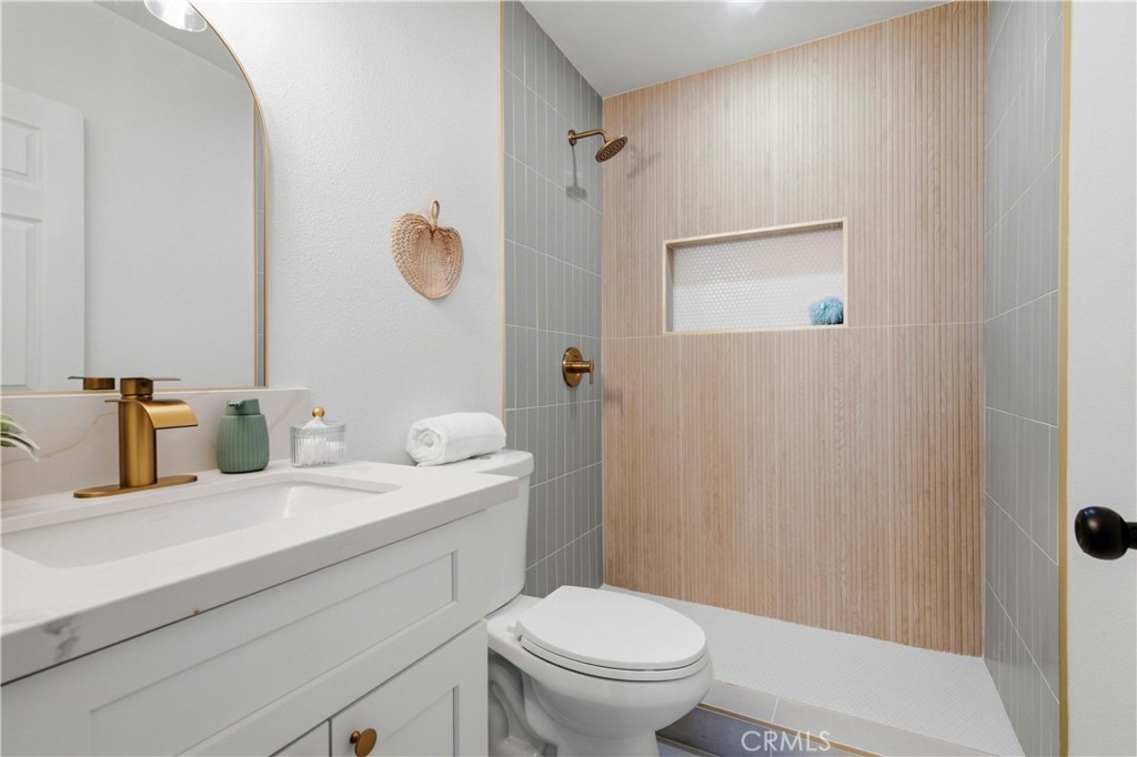 51956 Northridge Property Photo 3