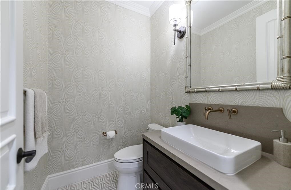 2119 Holly Property Photo 14