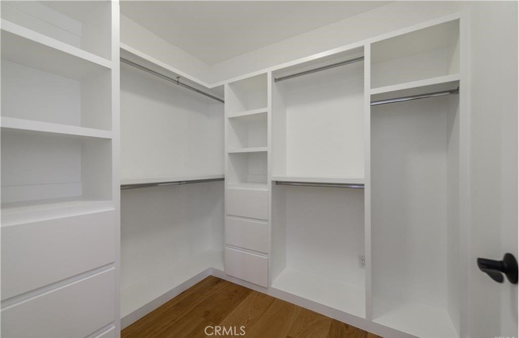 2119 Holly Property Photo 18
