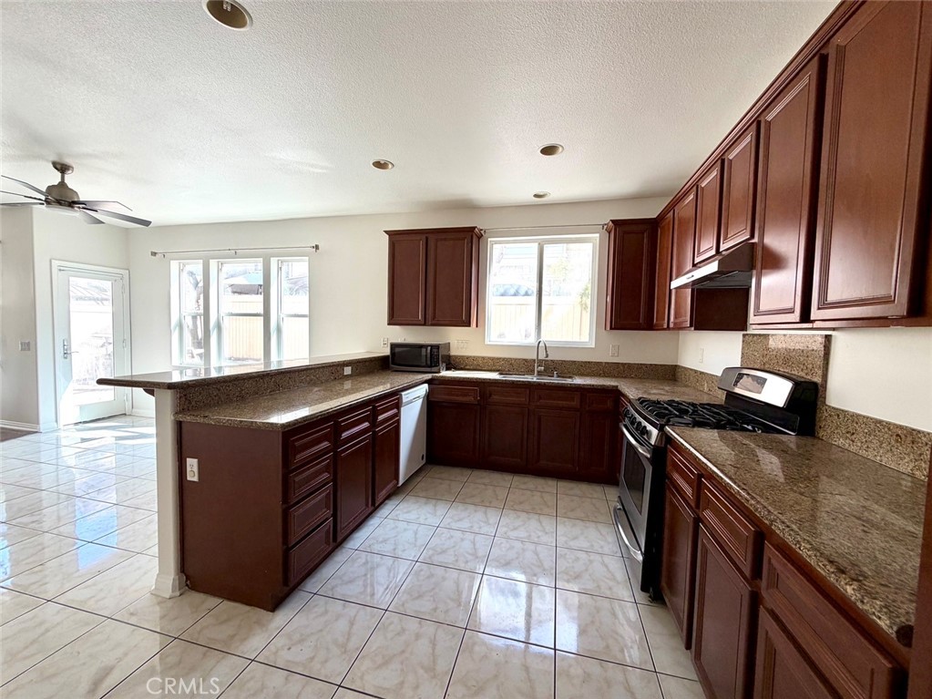 14561 Baylor Property Photo 10