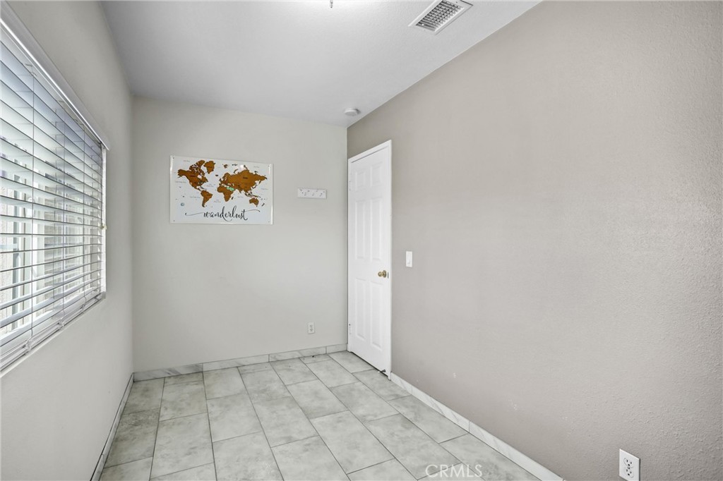 9038 Primrose Property Photo 21