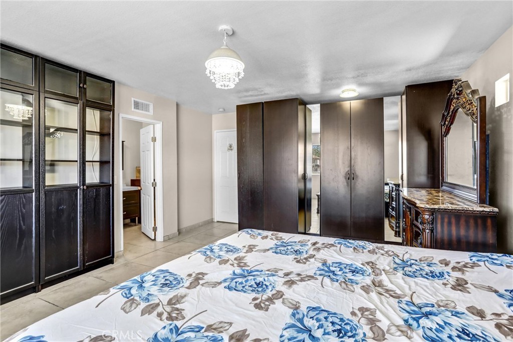 9038 Primrose Property Photo 23