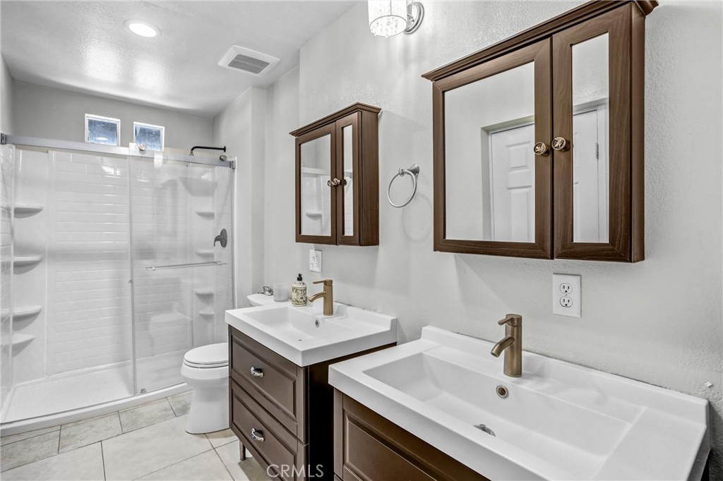 9038 Primrose Property Photo 24