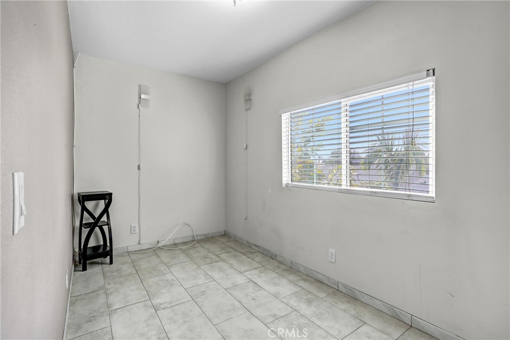 9038 Primrose Property Photo 25