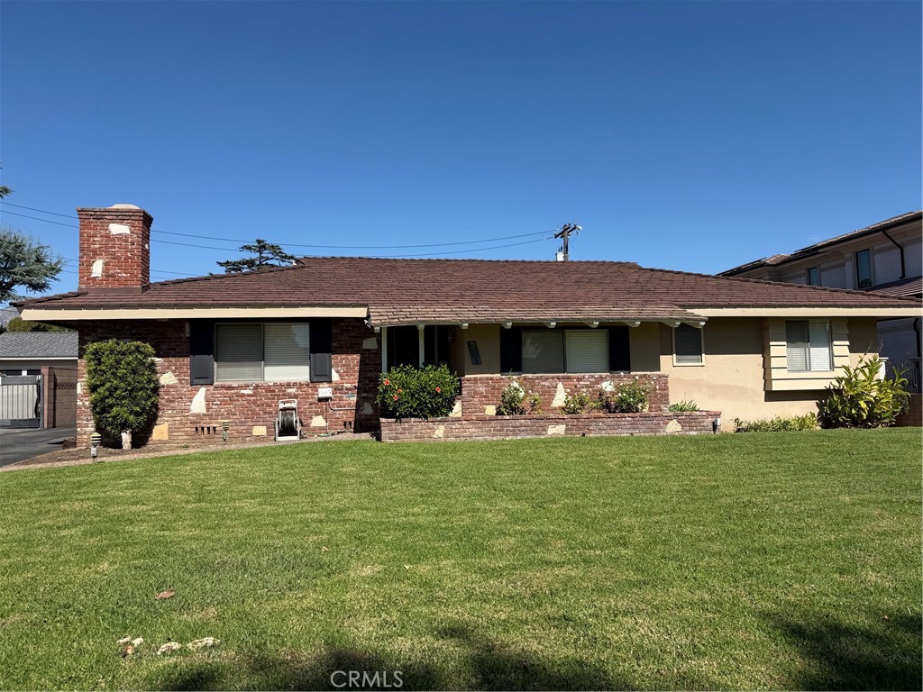 271 W Magna Vista Avenue Property Photo 1
