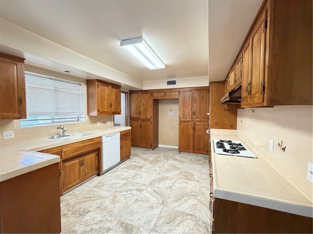 271 W Magna Vista Avenue Property Photo 11