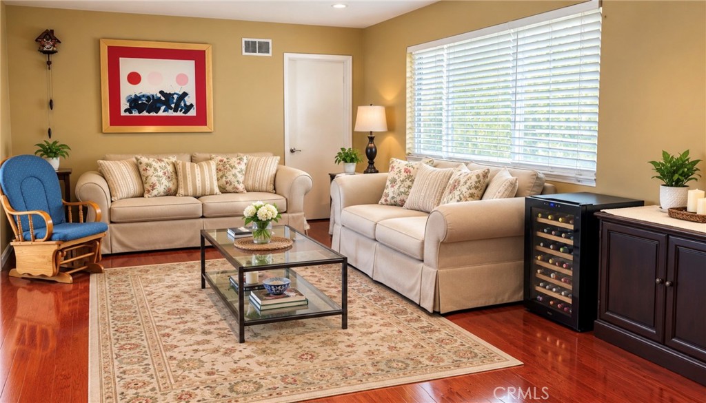8225 Garibaldi Property Photo 4