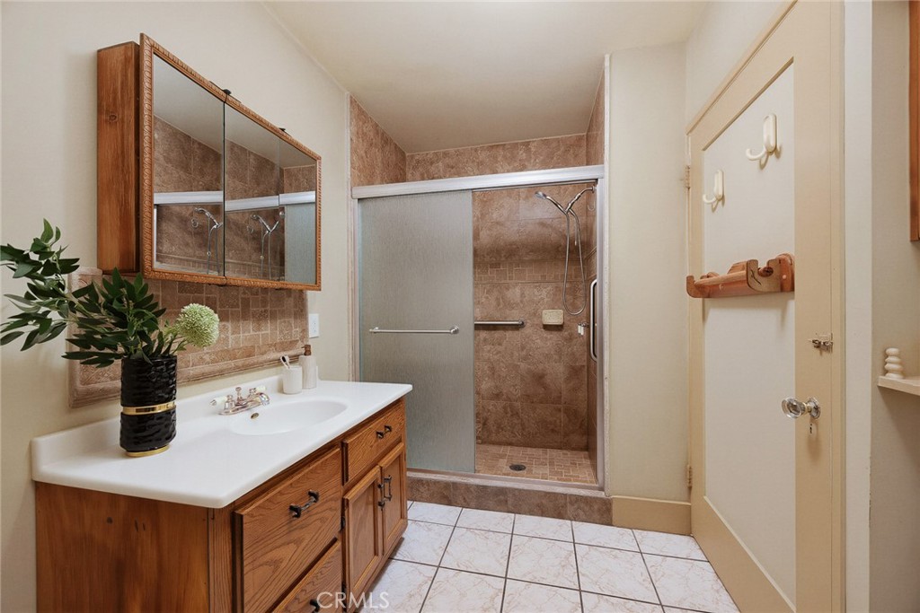 129 La Paloma Avenue Property Photo 26