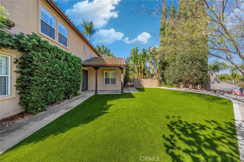 1542 El Paso Property Photo 3
