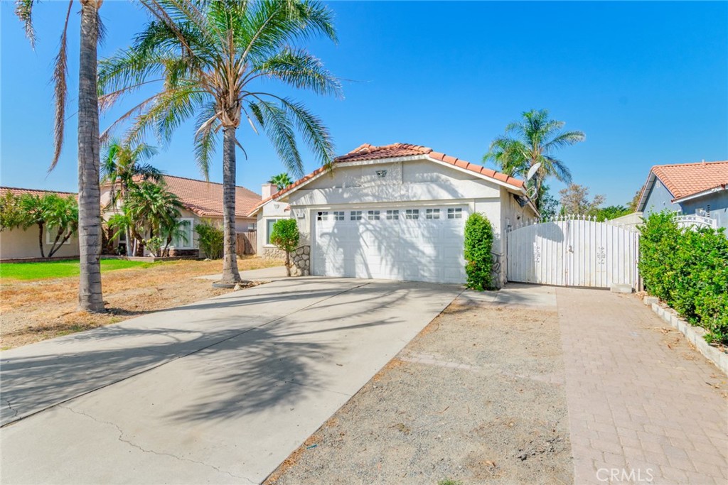 8344 Bermuda Court Property Photo 1