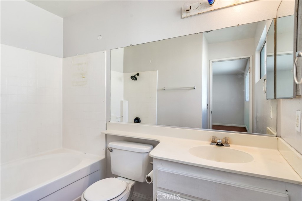8344 Bermuda Court Property Photo 14