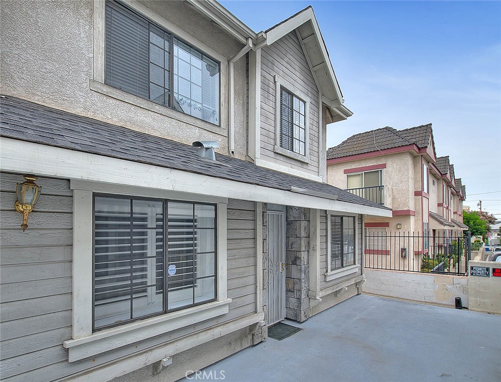 114 N Atlantic Boulevard B Property Photo 4