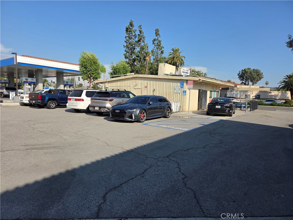 803 S Glendora Property Photo 2