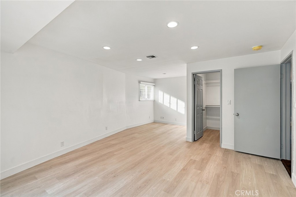 66 N Golden West Avenue Property Photo 22