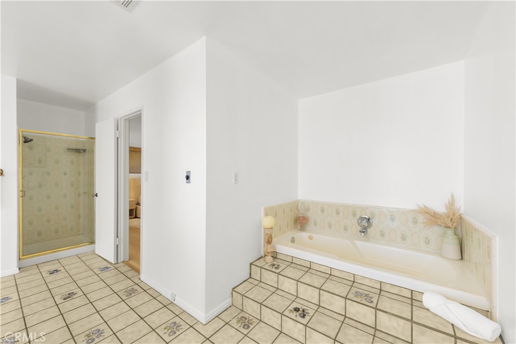 2145 Indian Creek Property Photo 25